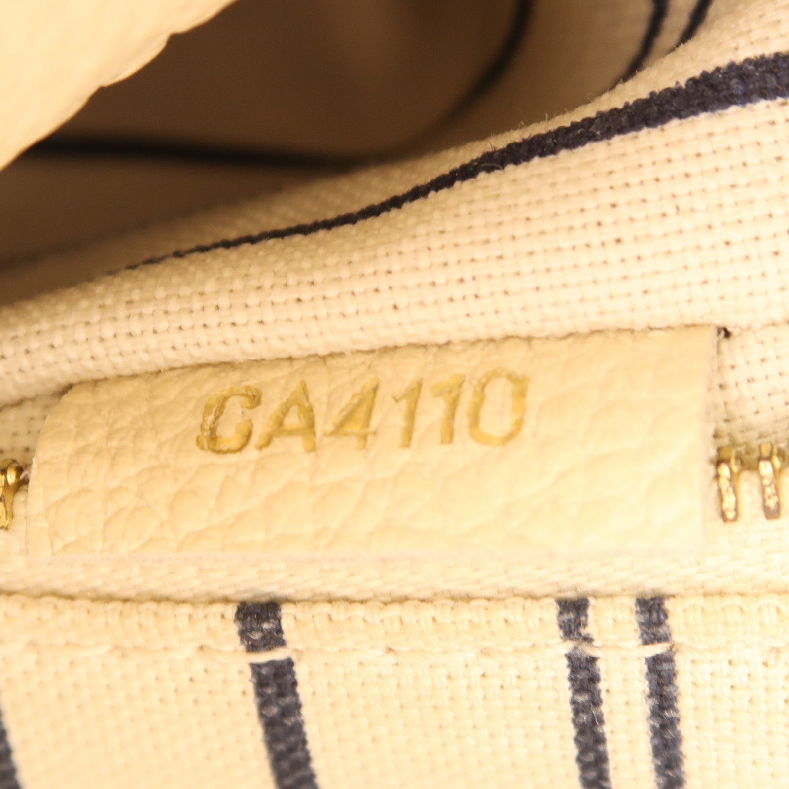 LOUIS VUITTON 【激減優惠】Monogram Empreinte Arsty MM金扣手挽袋