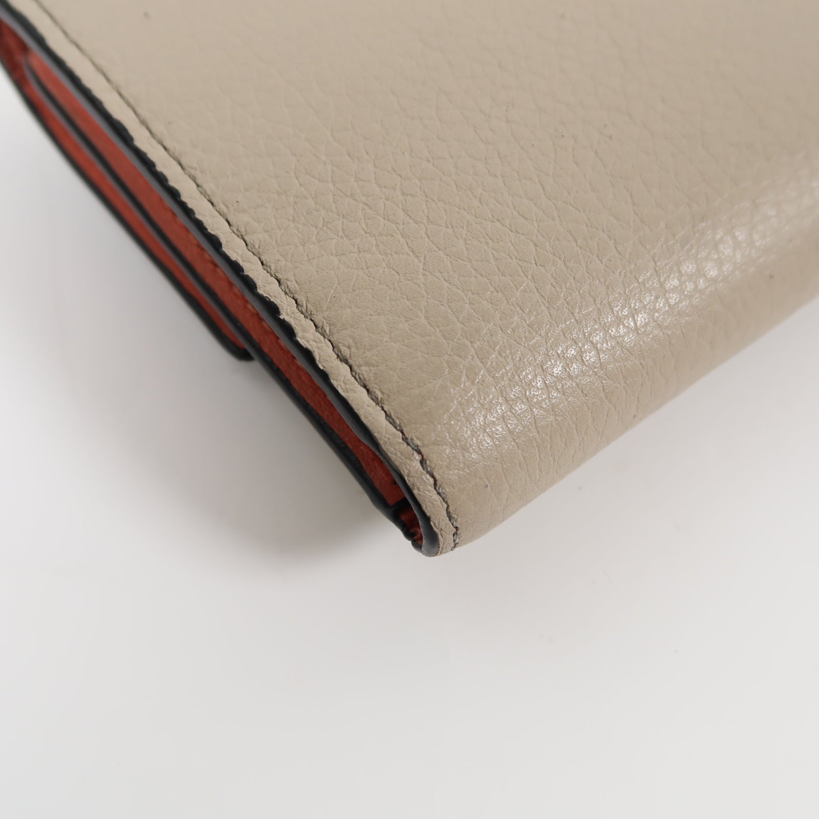 LOEWE 牛皮皮革Wallet銀扣錢包米色