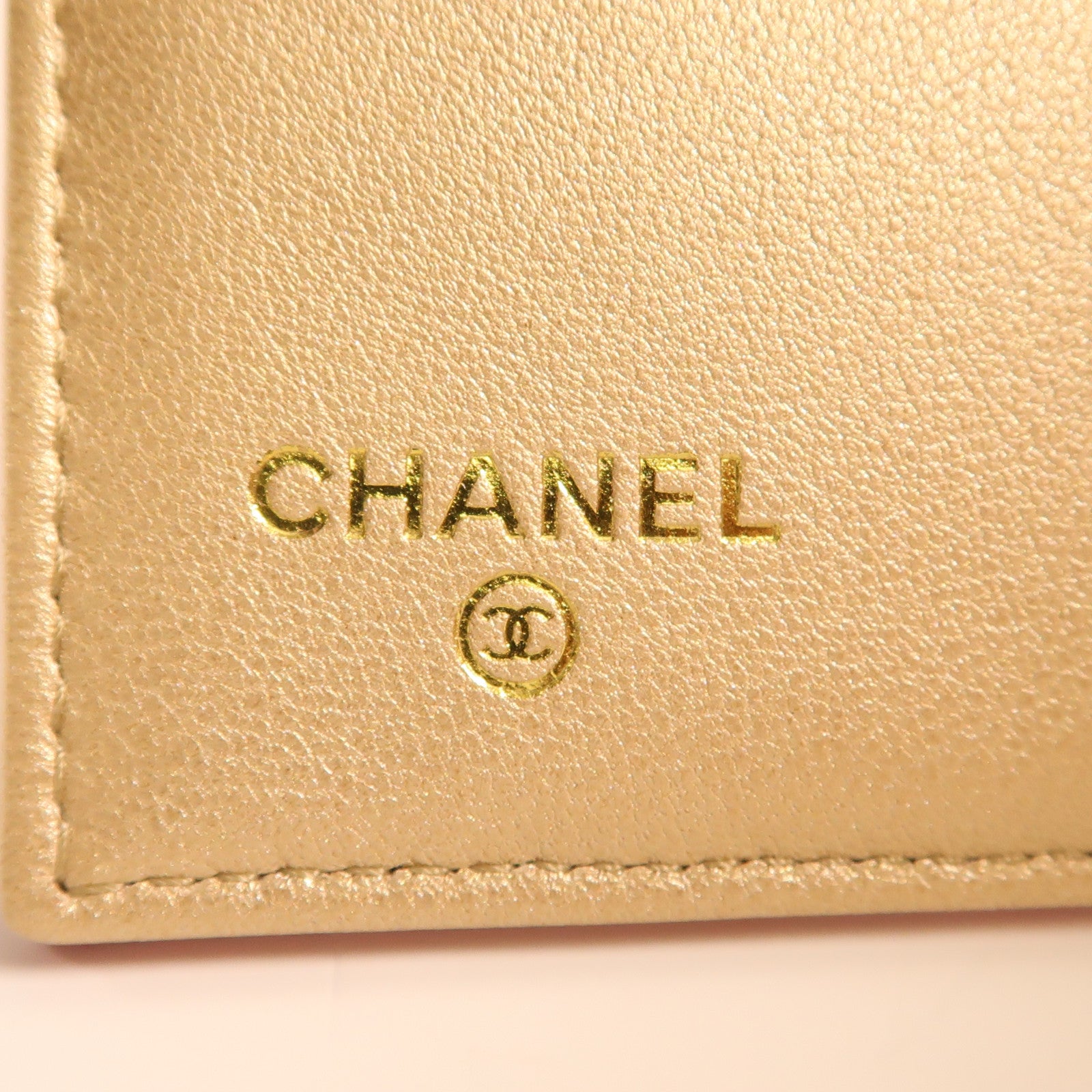 CHANEL 皮革Wallet金扣錢包粉紅色/金色