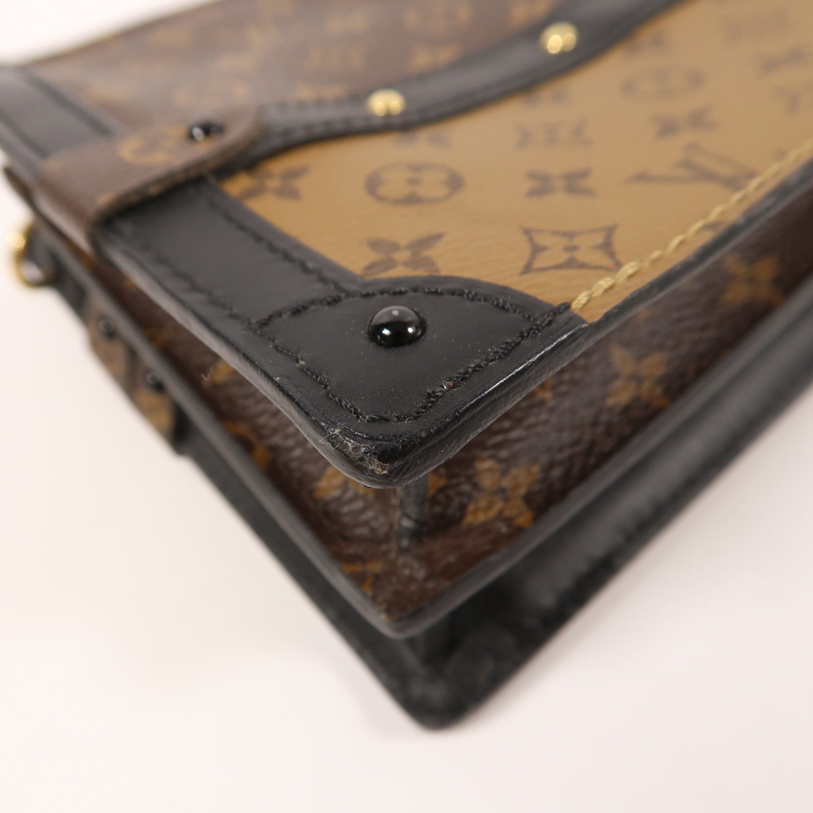 LOUIS VUITTON Monogram Reverse Trunk Clutch金扣肩背袋棕色
