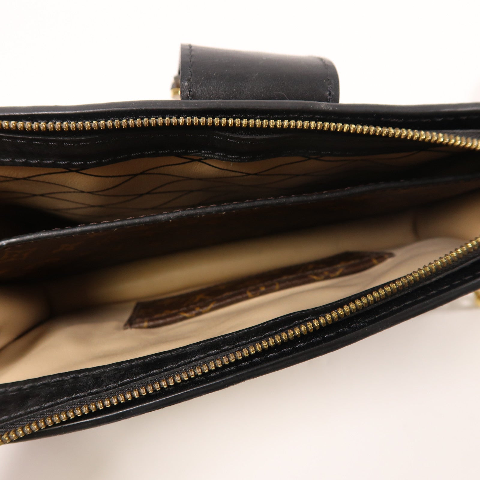 LOUIS VUITTON Monogram Reverse Trunk Clutch金扣肩背袋棕色