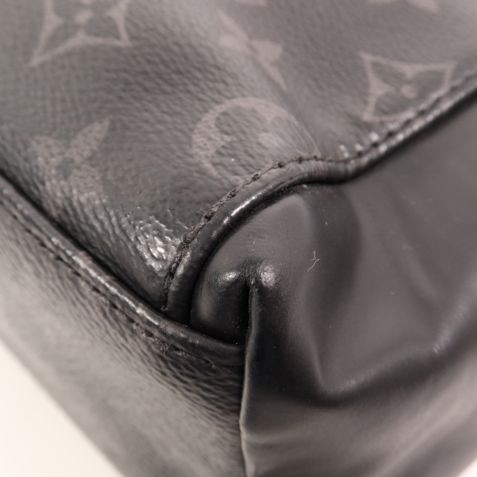 LOUIS VUITTON Monogram Eclipse Messenger PM Voyager銀扣肩背袋