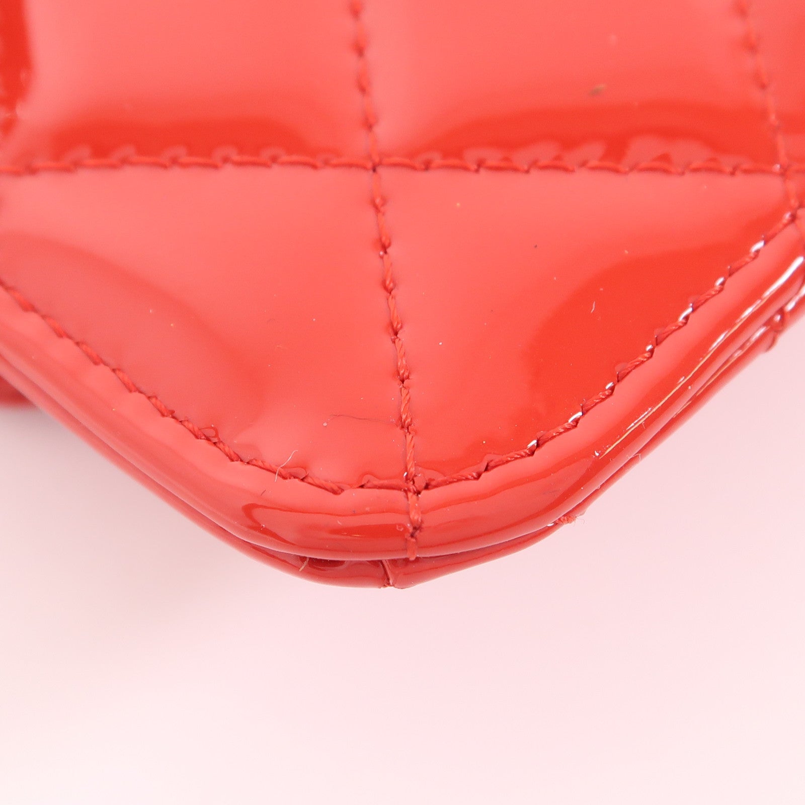 CHANEL CC SHW Waist Bag Patent Leather Black/Red