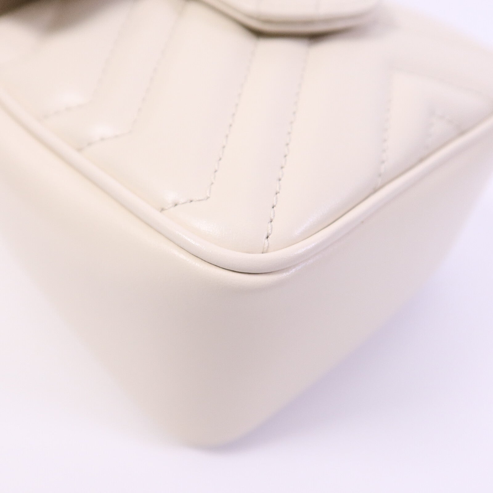 GUCCI 牛皮皮革GG Marmont Mini Bucket肩背袋