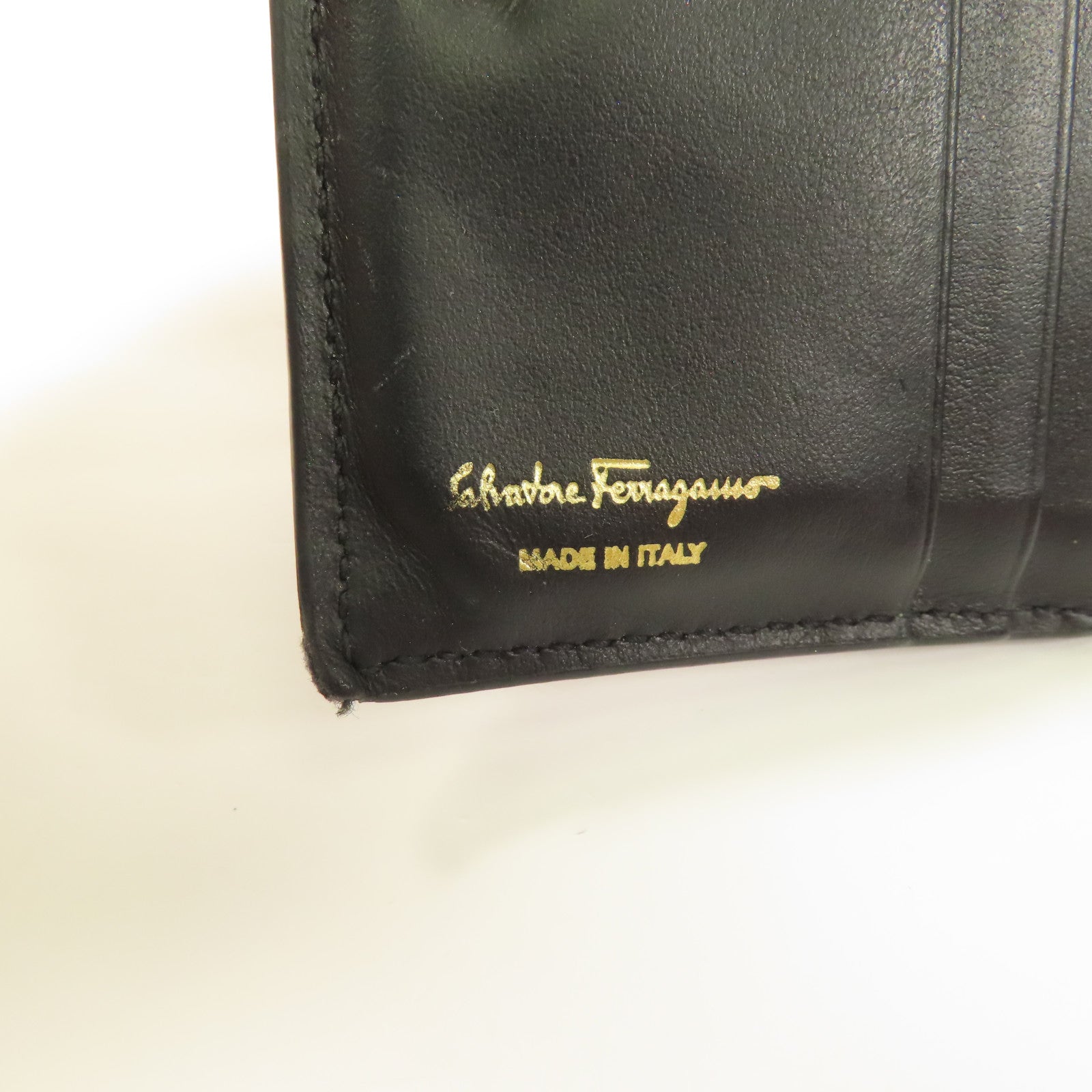 Salvatore Ferragamo GHW Wallet Bi-fold Wallet Lambskin Leather Black