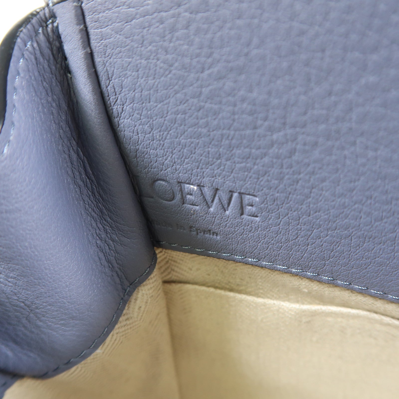 LOEWE 牛皮皮革Mini Hammock手挽肩背兩用袋