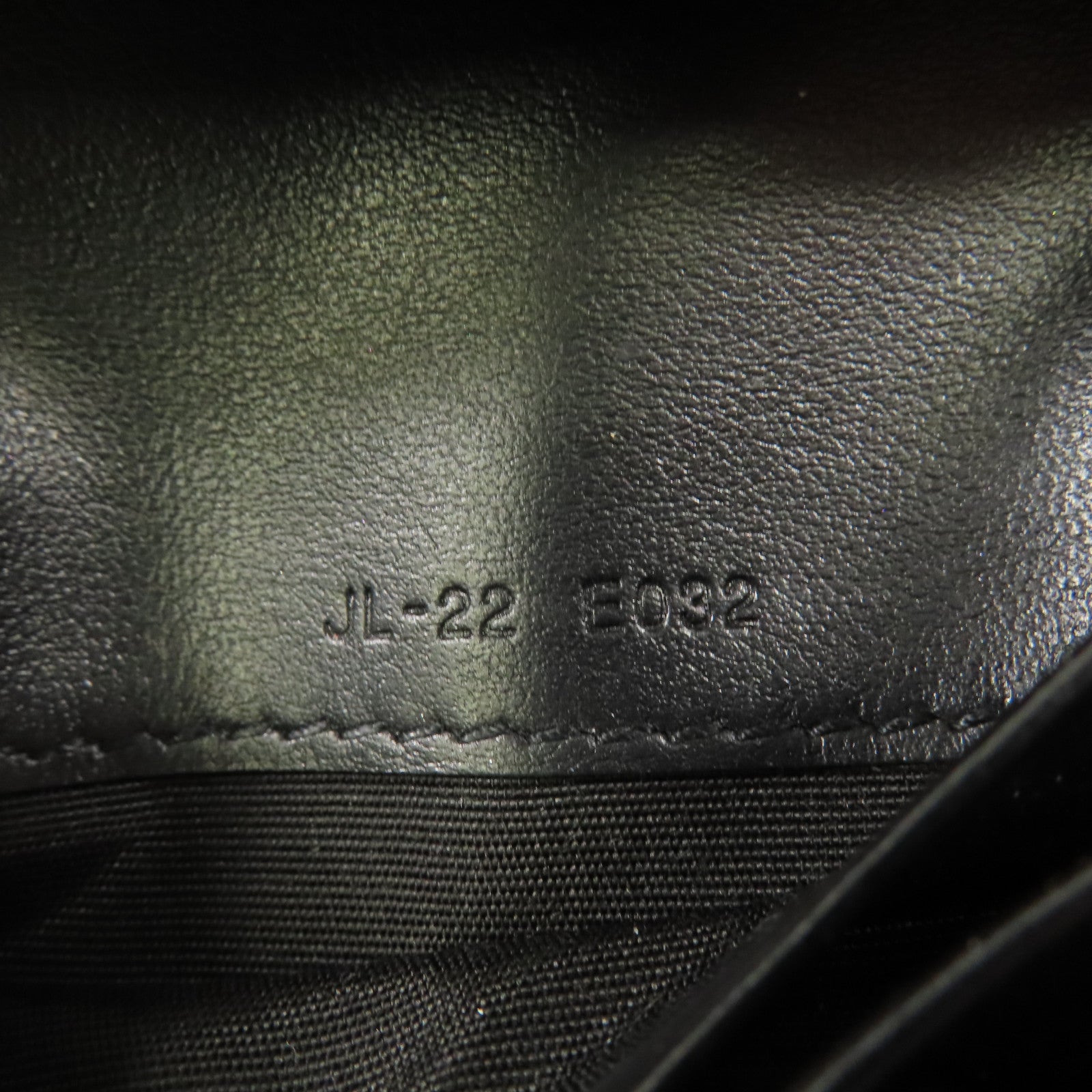 Salvatore Ferragamo 羊皮皮革Wallet金扣錢包