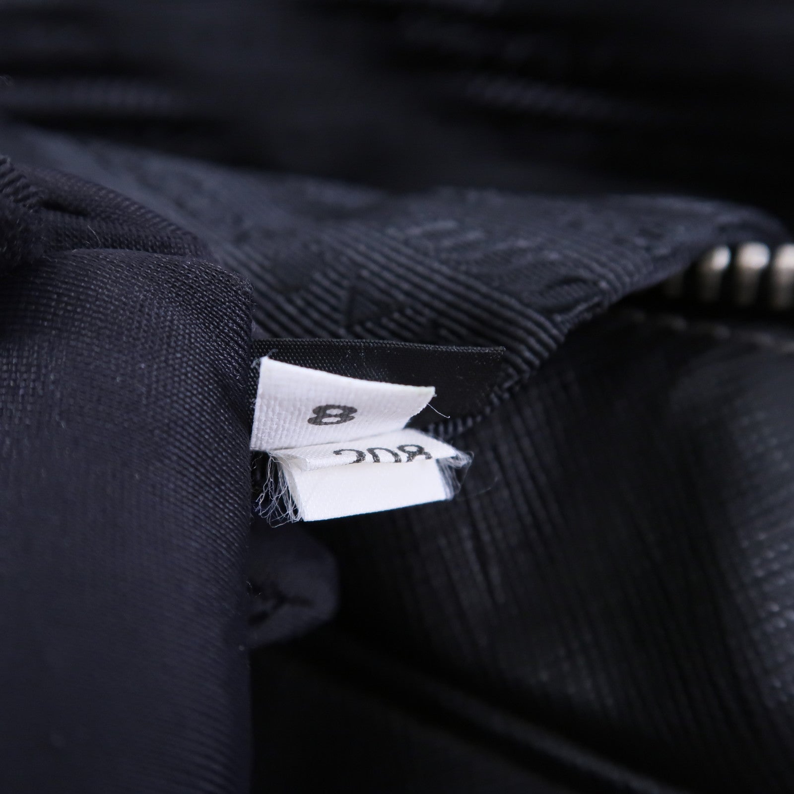 PRADA 牛皮皮革Briefcase公事包