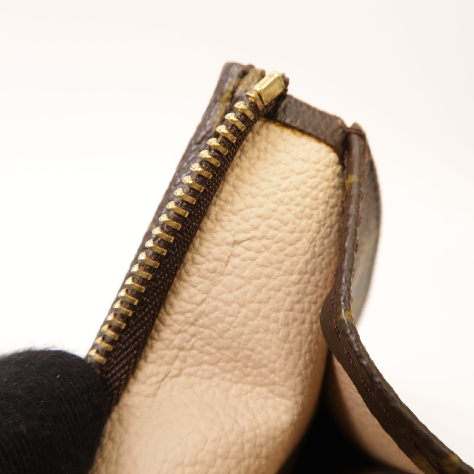 LOUIS VUITTON 【激減優惠】Monogram Clutch Bag金扣手拿包啡色