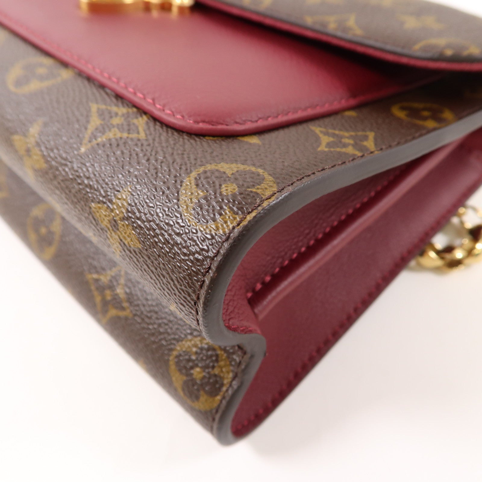 LOUIS VUITTON Monogram Victoire金扣鏈帶肩背袋啡色/紫紅色