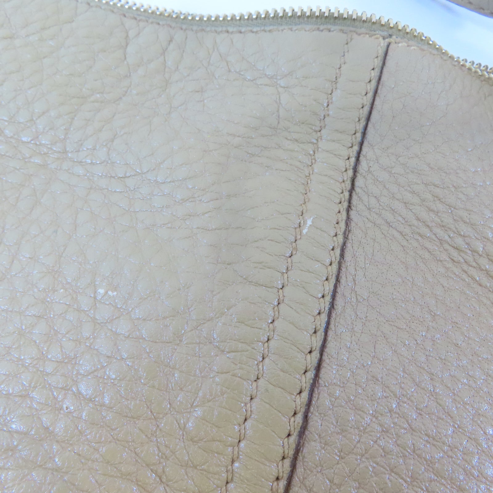 PRADA 牛皮皮革Shoulder Bag金扣肩背袋卡其色