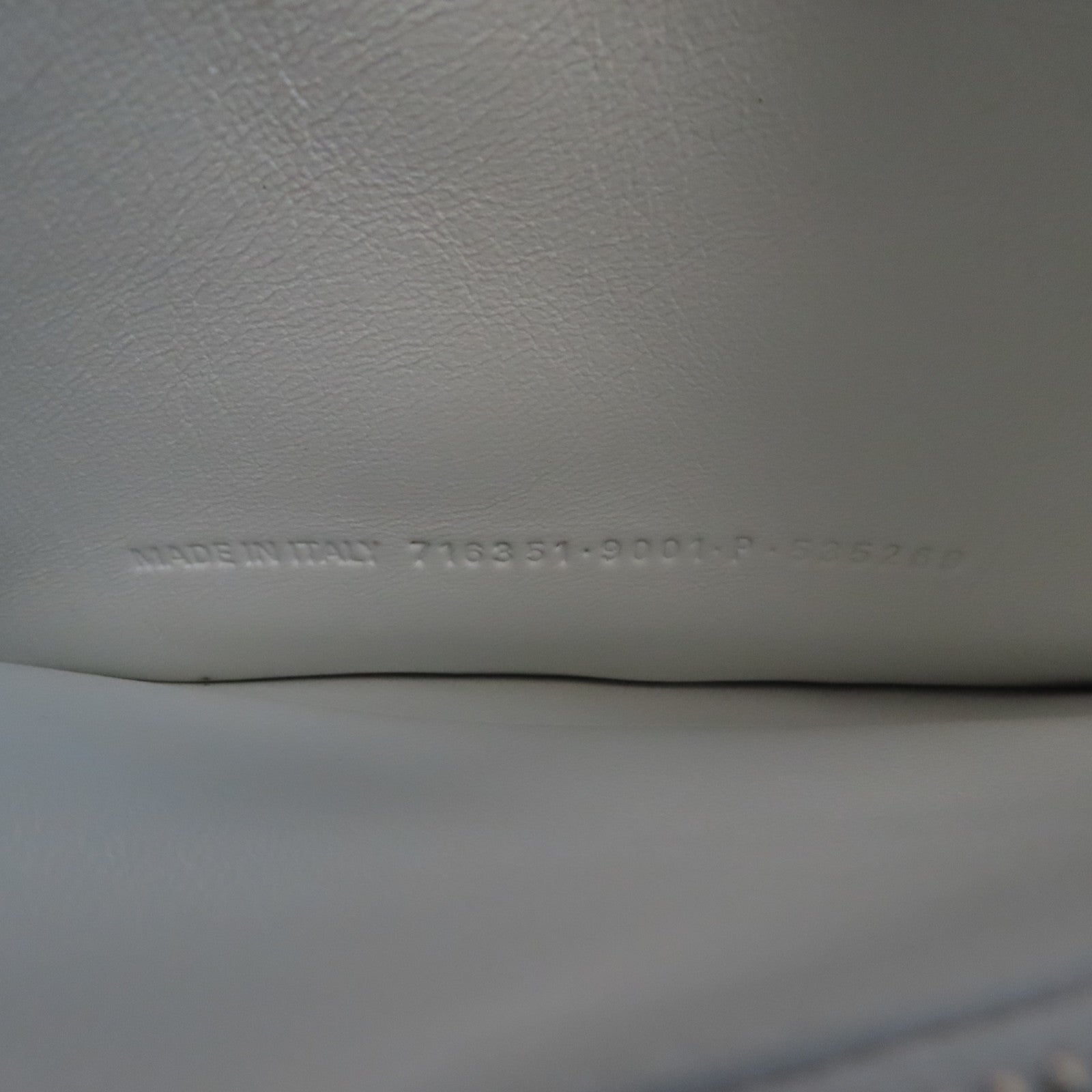BALENCIAGA 牛皮皮革Crush Small Chain Bag銀扣鏈帶肩背袋白色