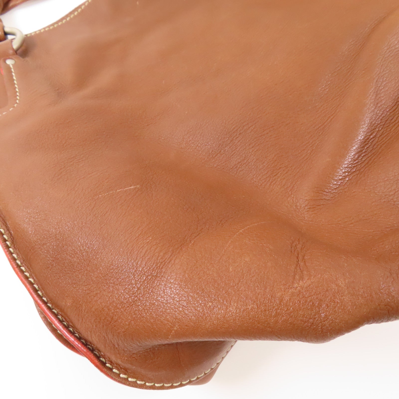 CELINE 【激減優惠】牛皮皮革Shoulder Bag銀扣肩背袋