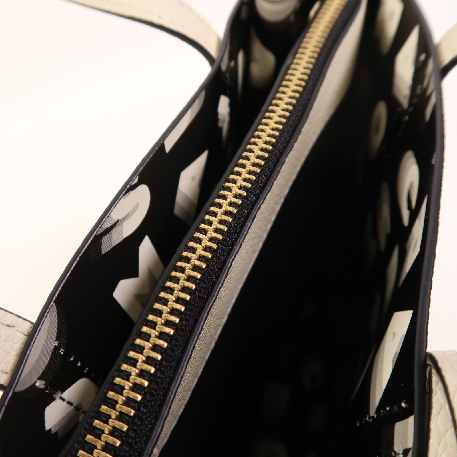 MARC JACOBS 牛皮皮革2 Way Shoulder金扣手挽肩背兩用袋