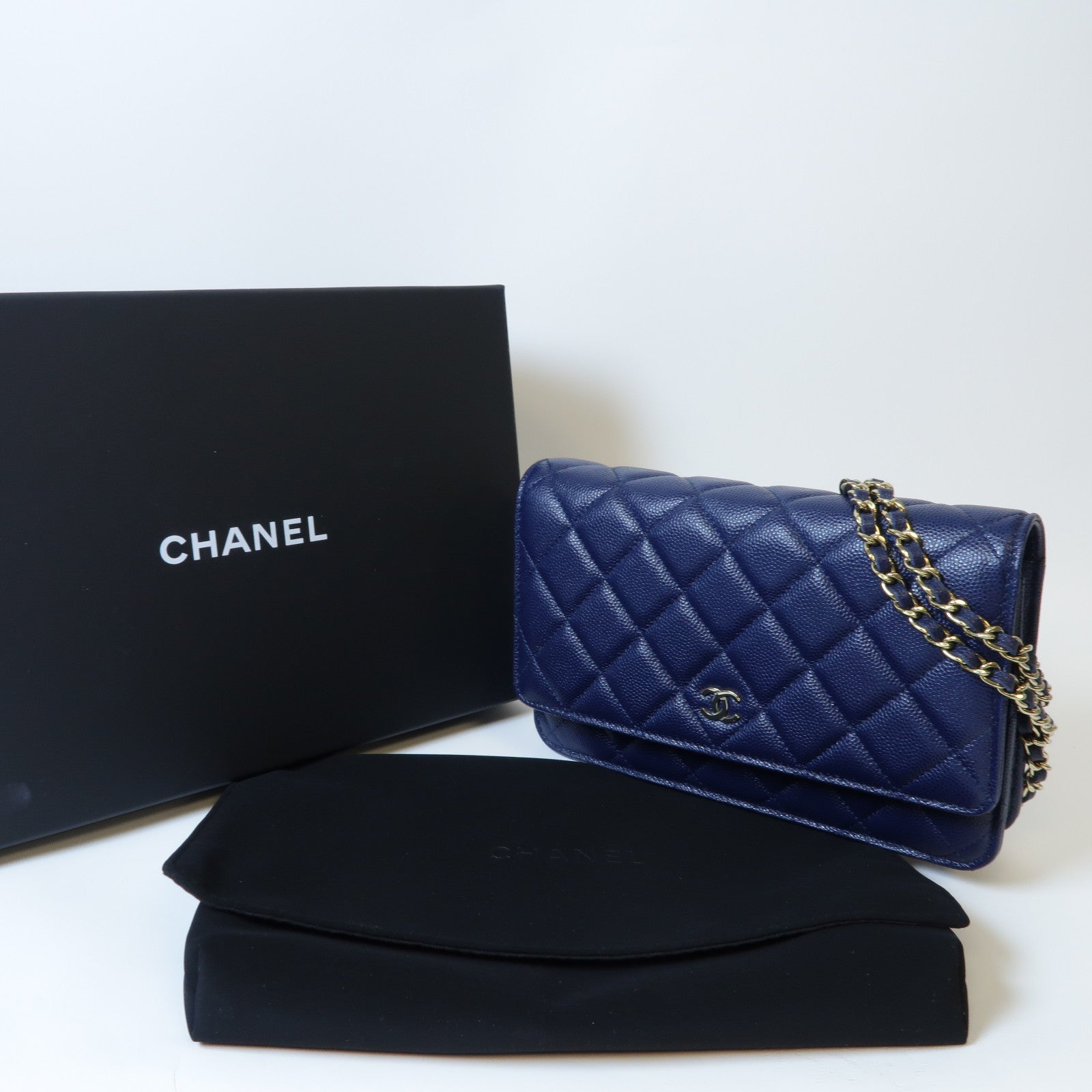 CHANEL 菱格牛皮皮革Wallet On Chain金扣鏈帶肩背袋藍色