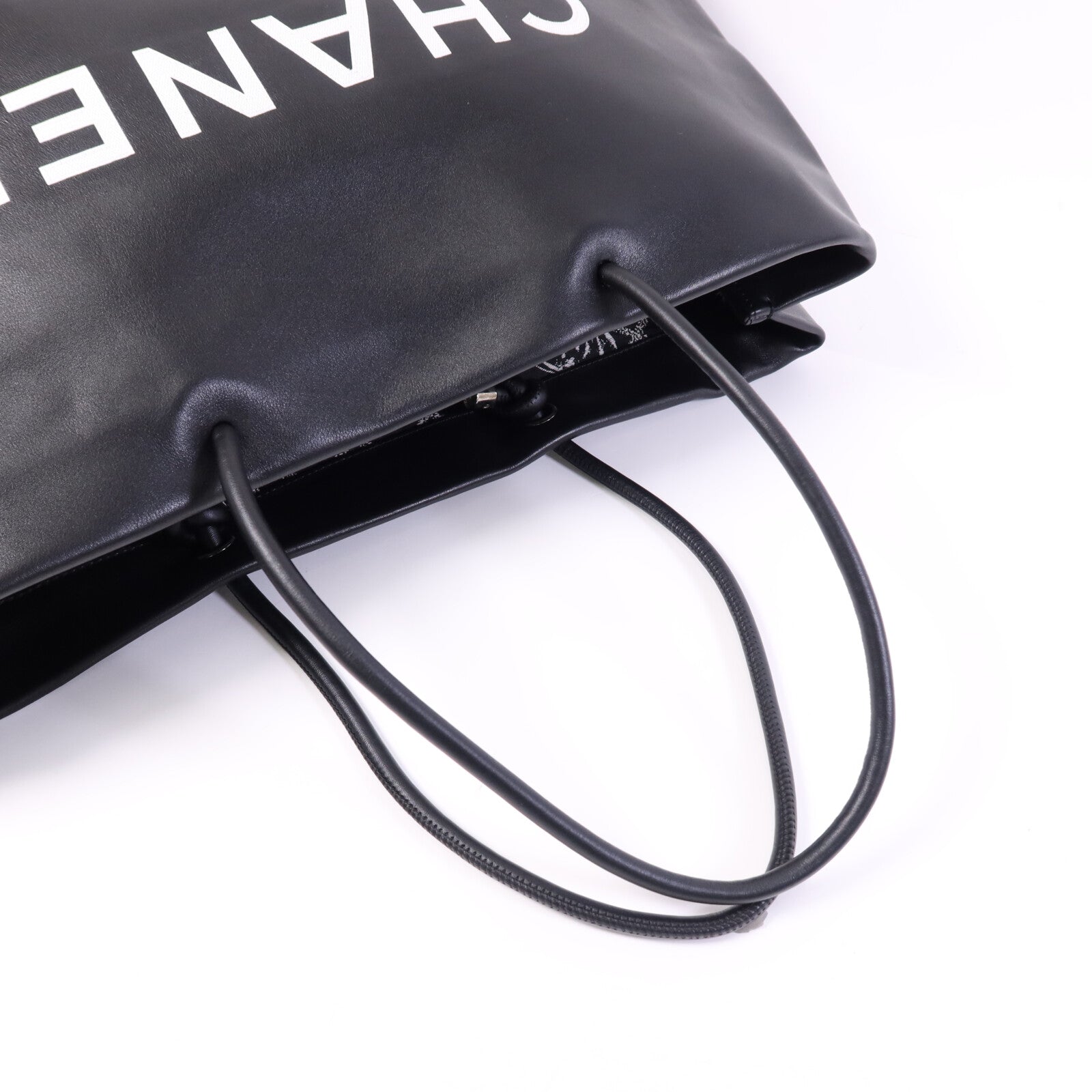 CHANEL 牛皮皮革Tote Bag銀扣手挽袋