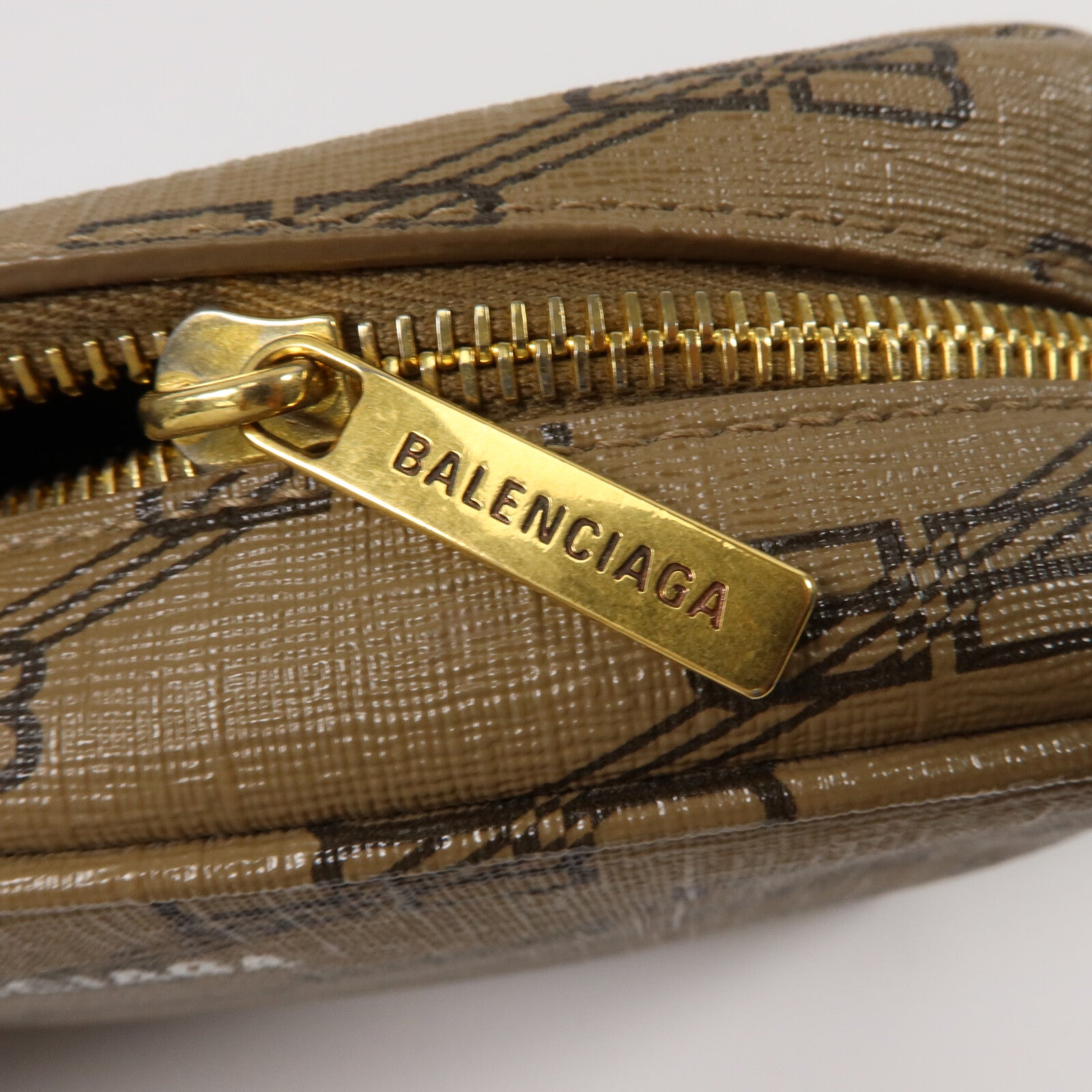 BALENCIAGA 塗層帆布Signature BB Monogram Camera Bag肩背袋