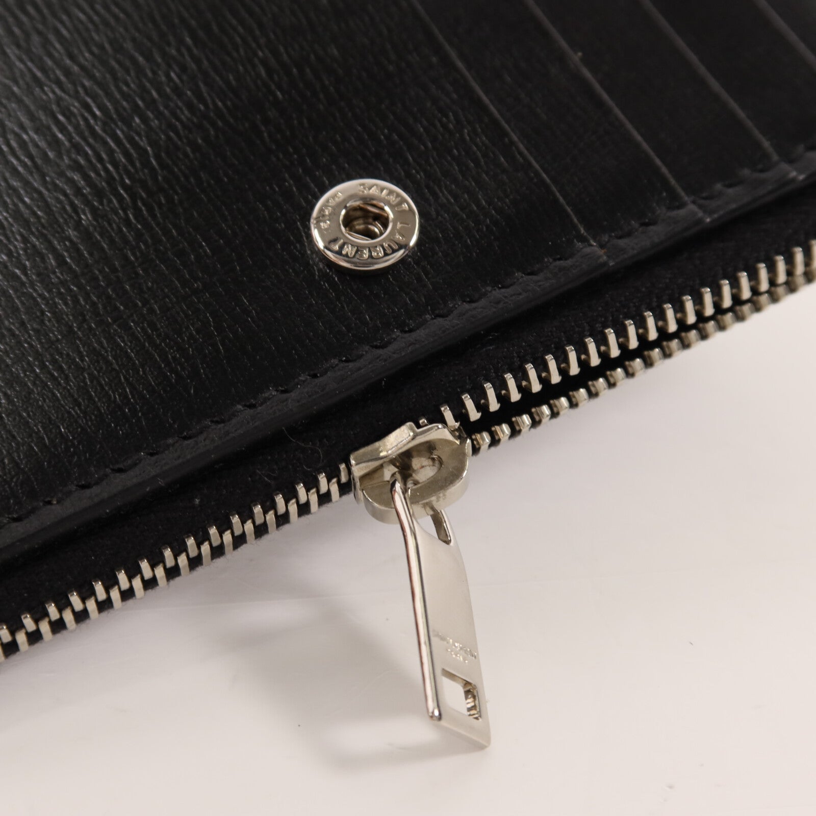 SAINT LAURENT 牛皮皮革Wallet銀扣錢包