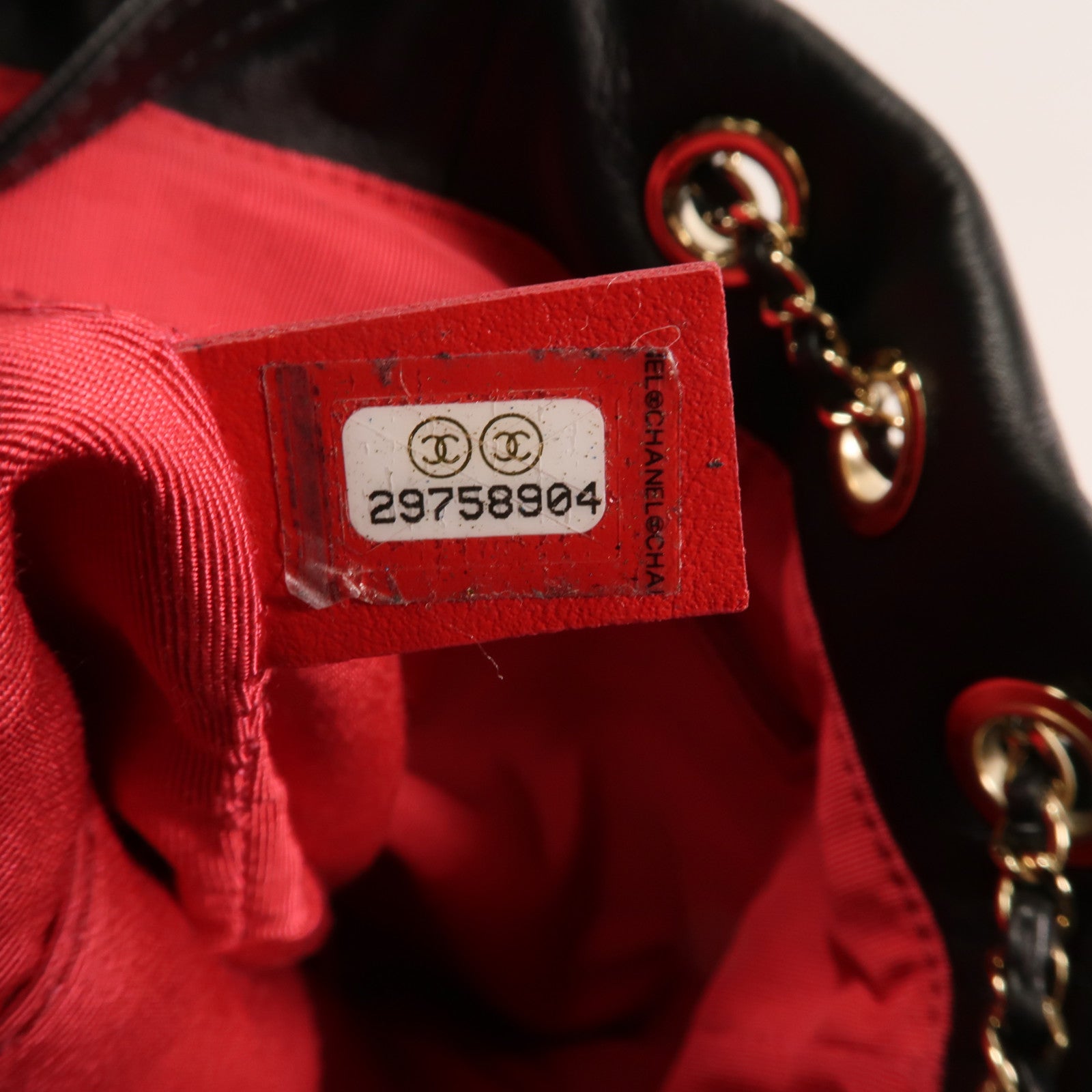 CHANEL 【激減優惠】牛皮皮革Bucket Bag金扣鏈帶肩背袋