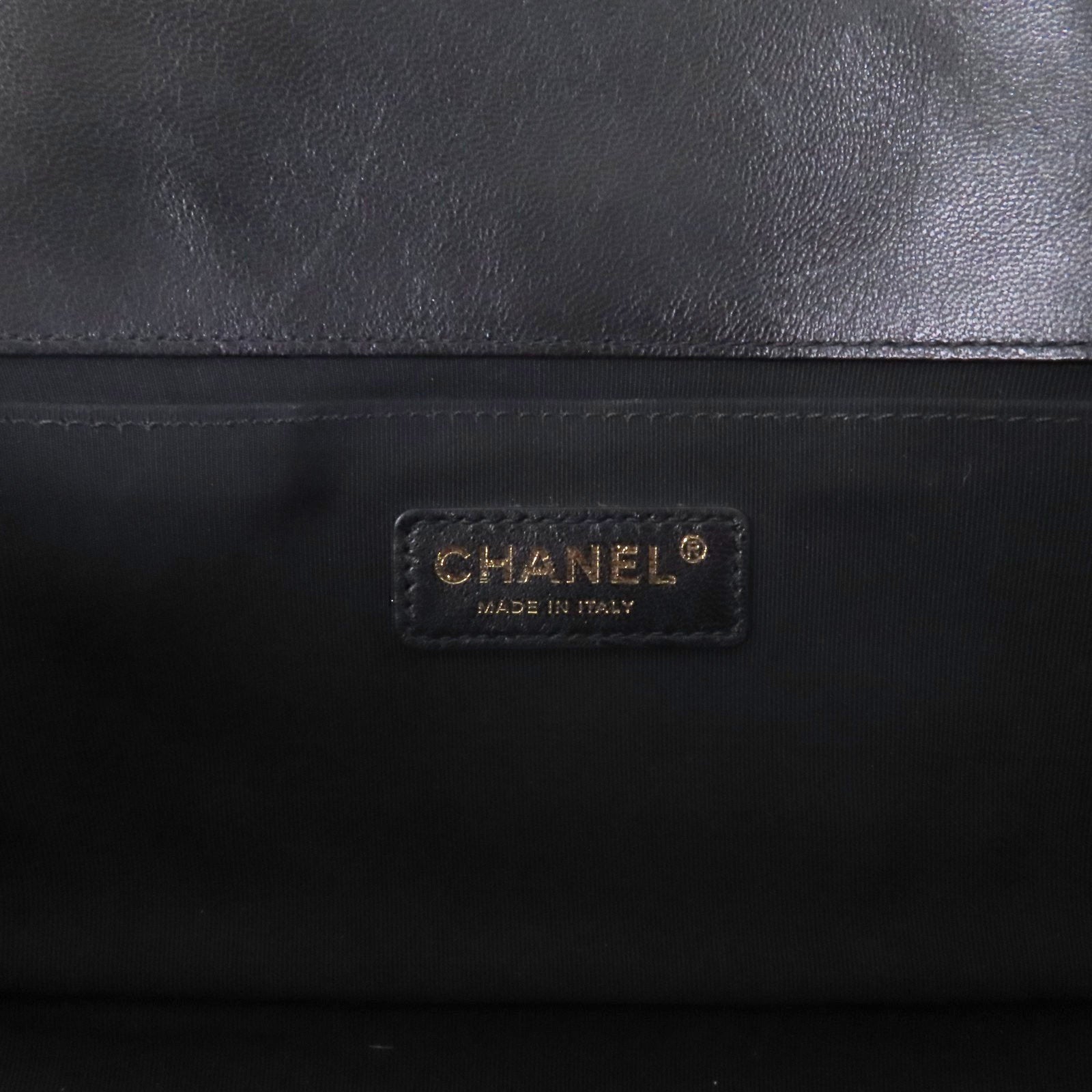 CHANEL 牛皮皮革Boy Chanel 25銀扣鏈帶肩背袋
