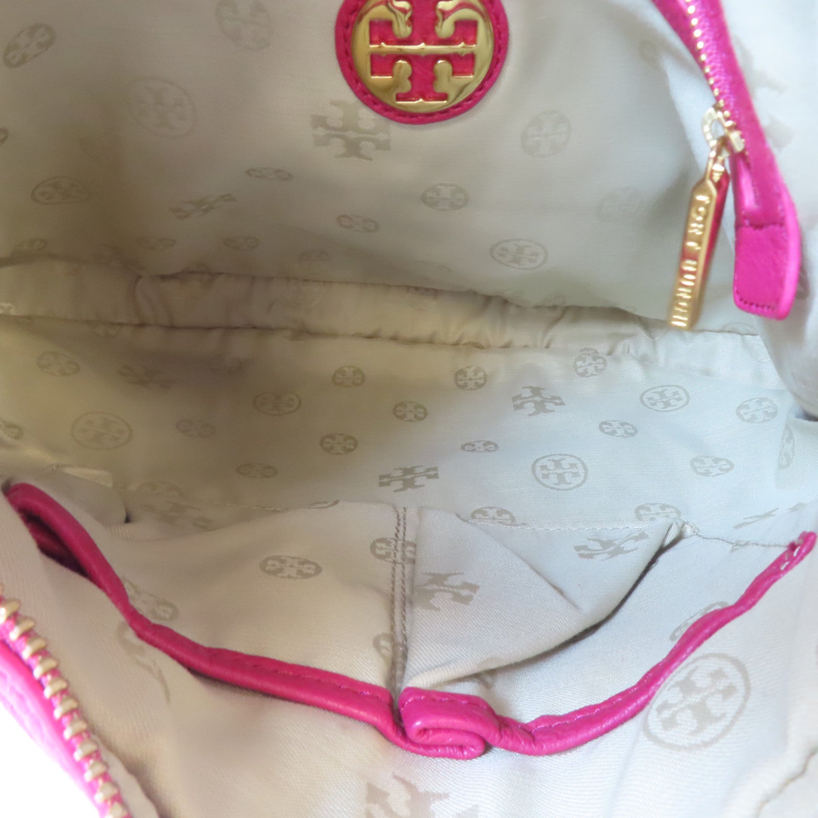 Tory Burch 【激減優惠】牛皮皮革Amanda Mini Flat Hobo金扣手挽肩背兩用袋桃紅色
