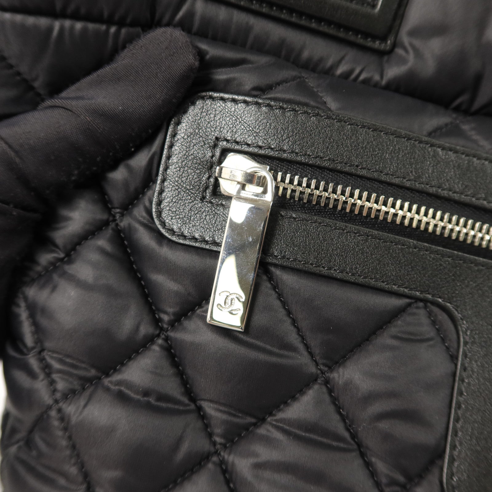 CHANEL 尼龍Coco Cocoon Small手挽袋