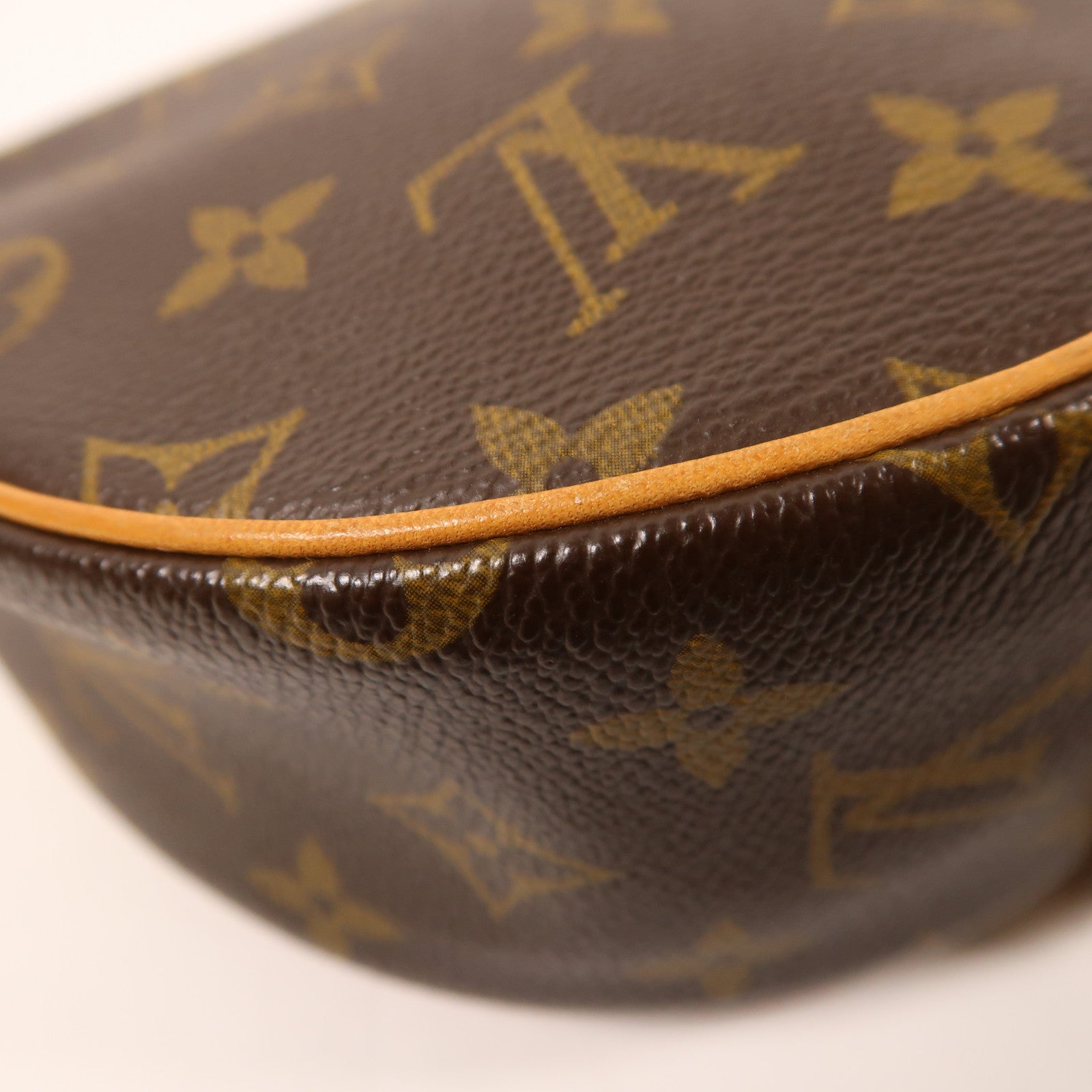 LOUIS VUITTON Monogram Tambourine金扣肩背袋