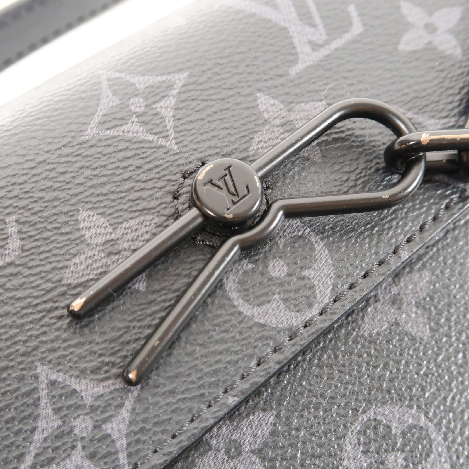 LOUIS VUITTON Monogram Eclipse Steamer肩背袋黑色/灰色