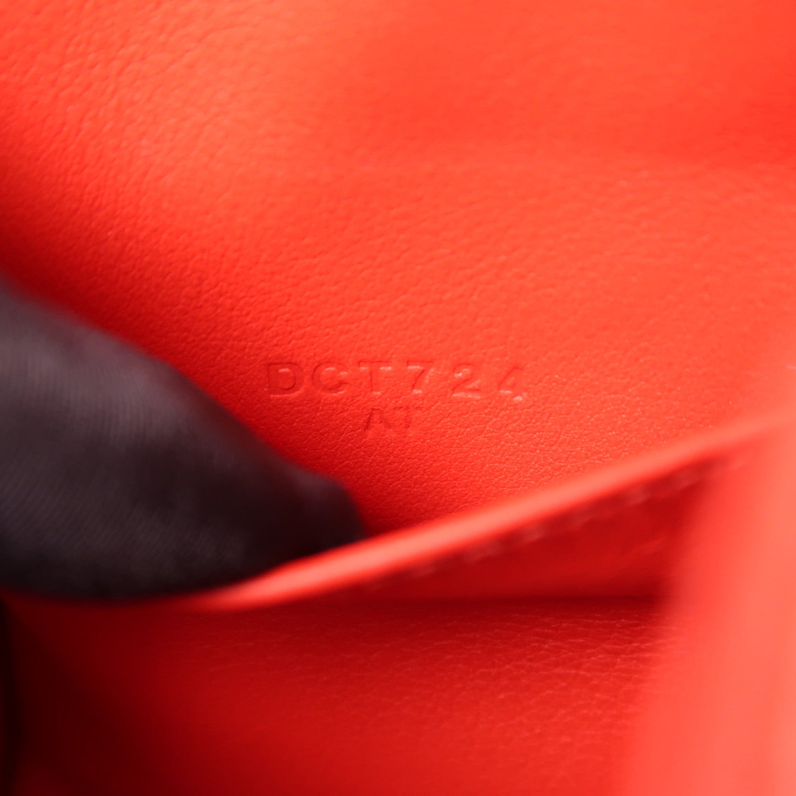 HERMES 【激減優惠】Clemence皮革Mini Lindy金扣手挽肩背兩用袋Rouge De Coeur