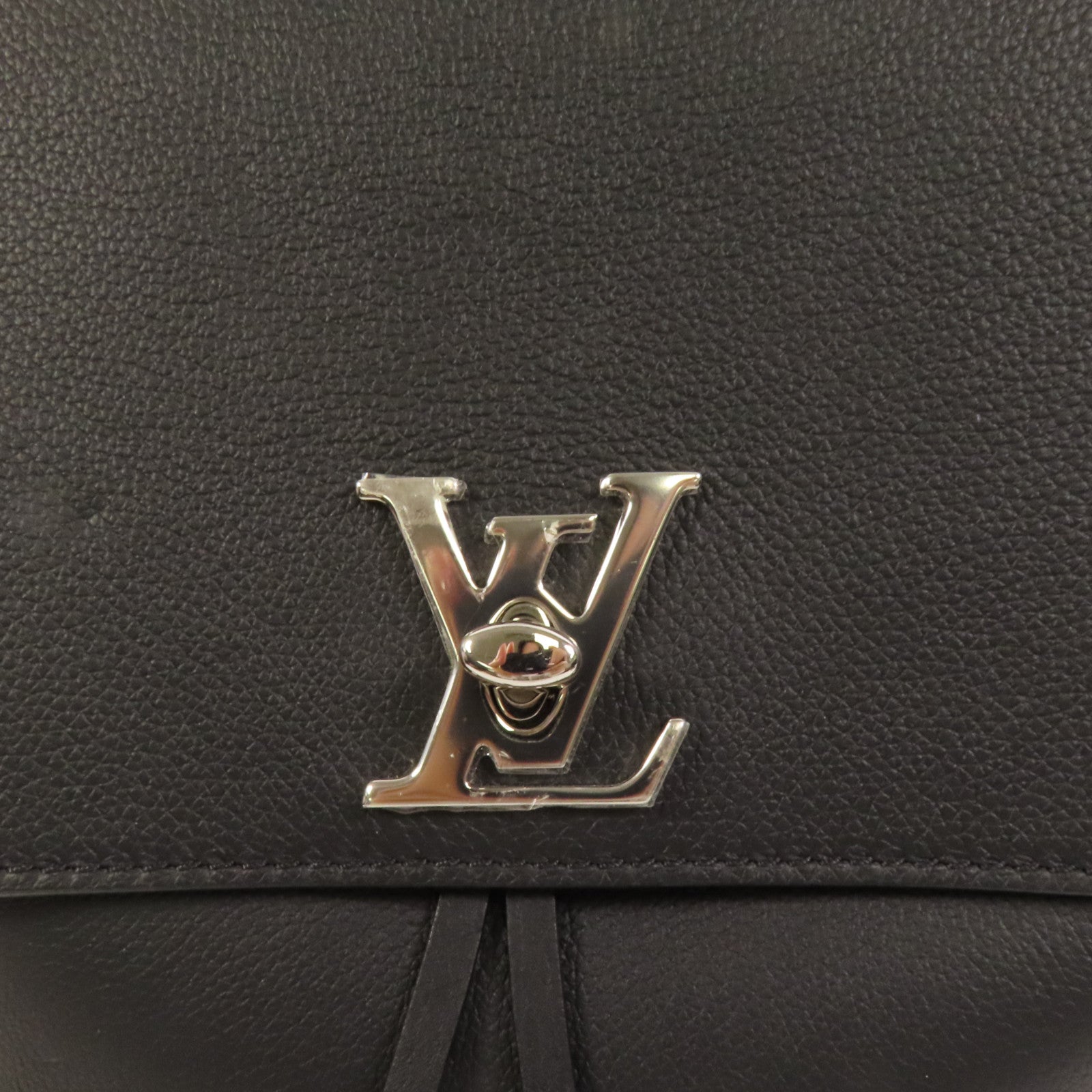 LOUIS VUITTON 【激減優惠】牛皮皮革Lock Me Backpack銀扣背包