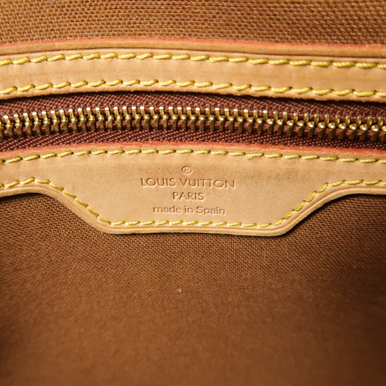 LOUIS VUITTON Monogram Abbesses金扣肩背袋