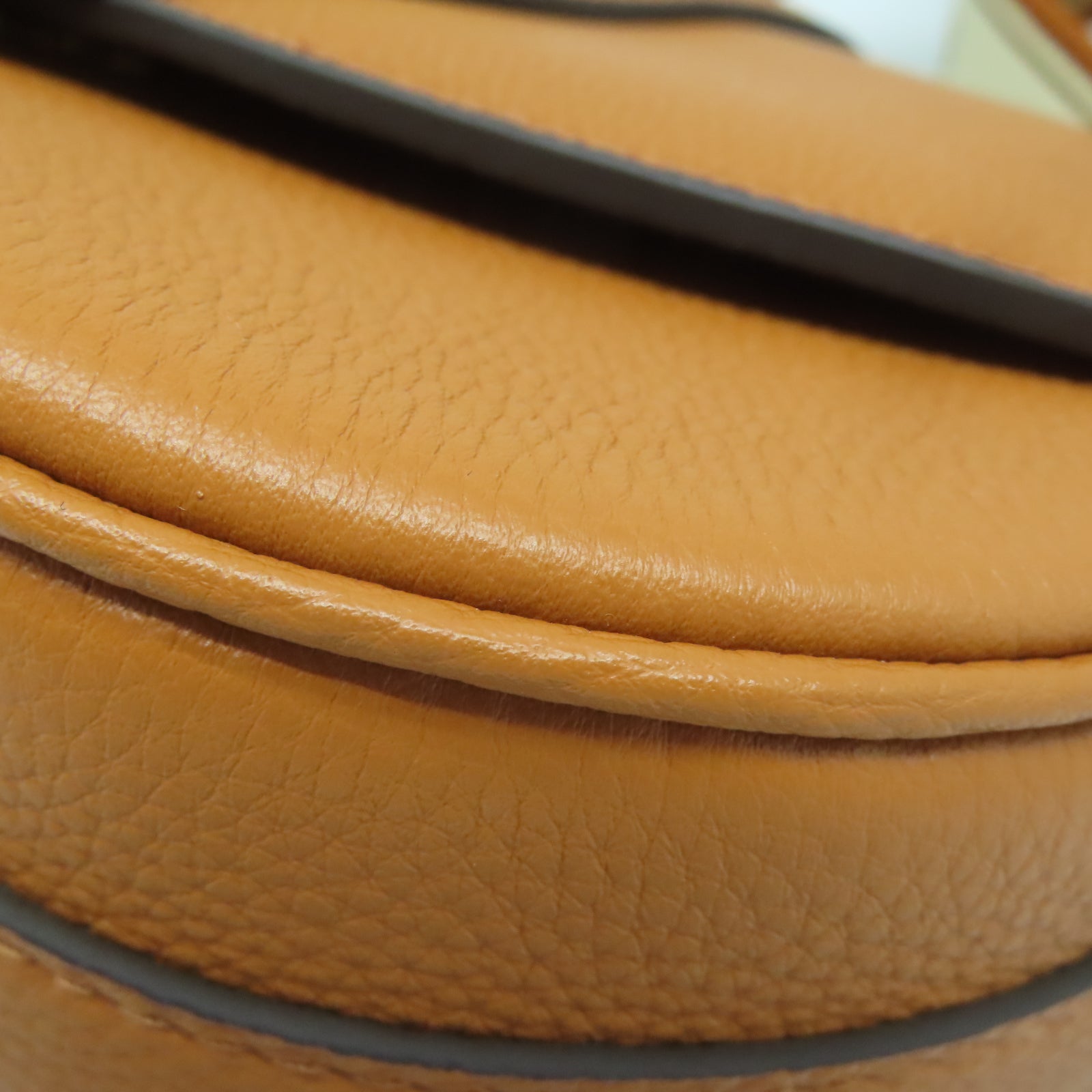 LOUIS VUITTON 【清倉大減價】牛皮皮革Pont 9 Soft MM金扣肩背袋棕色