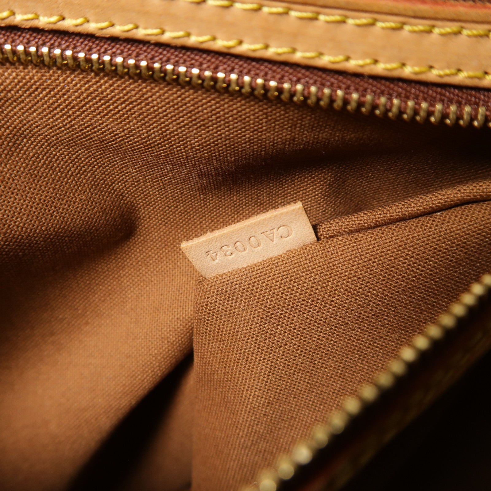 LOUIS VUITTON Monogram Abbesses金扣肩背袋