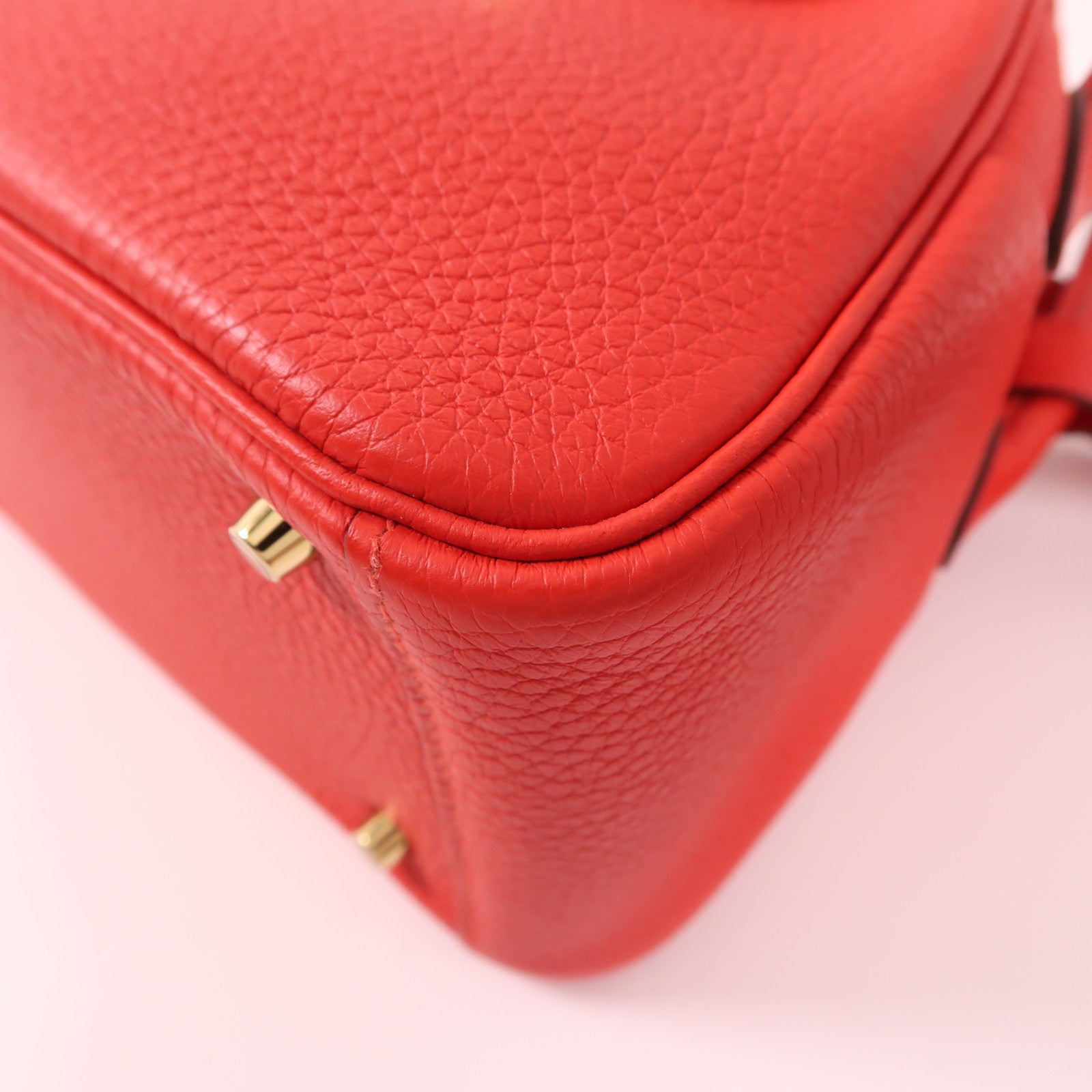 HERMES【激減優惠】 Clemence皮革Mini Lindy金扣手挽肩背兩用袋Rouge De Coeur