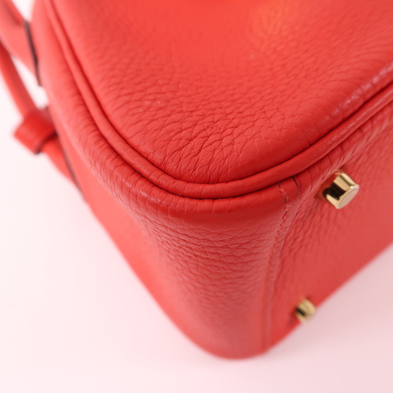 HERMES【激減優惠】 Clemence皮革Mini Lindy金扣手挽肩背兩用袋Rouge De Coeur