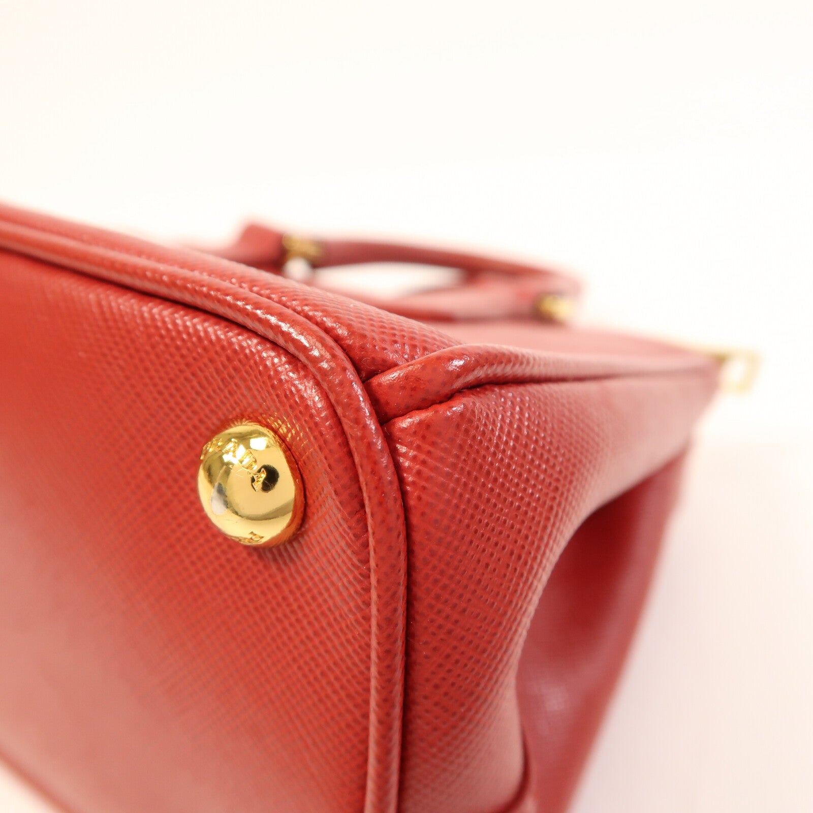 PRADA Saffiano皮革2 Way Shoulder金扣手挽肩背兩用袋