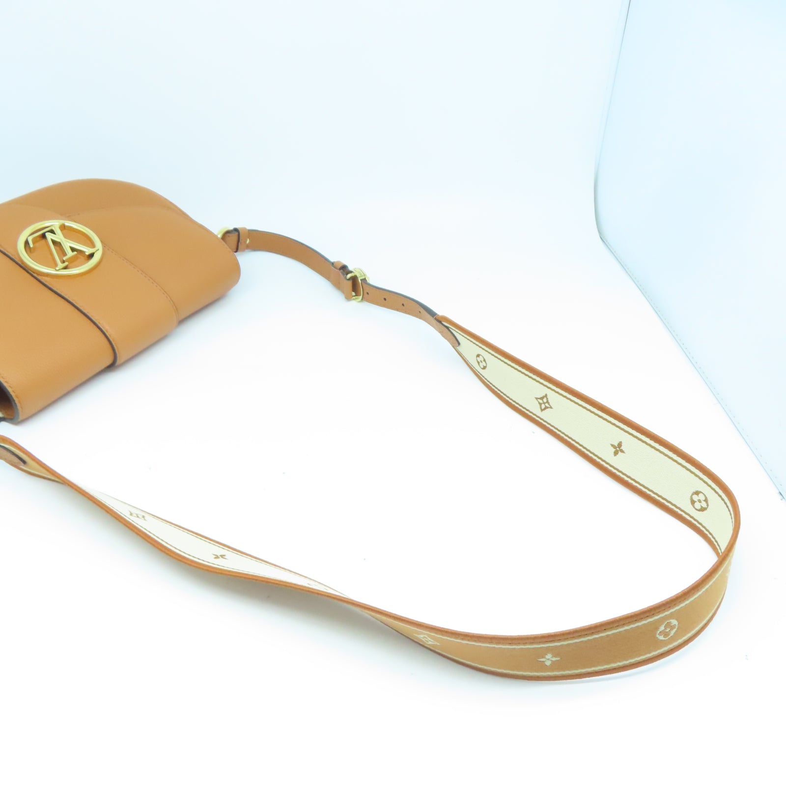 LOUIS VUITTON 【清倉大減價】牛皮皮革Pont 9 Soft MM金扣肩背袋棕色
