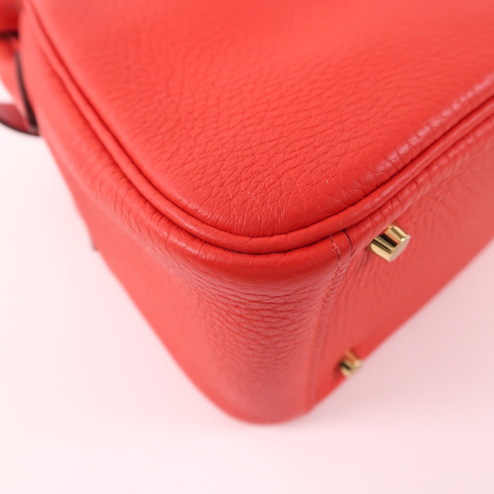 HERMES【激減優惠】 Clemence皮革Mini Lindy金扣手挽肩背兩用袋Rouge De Coeur