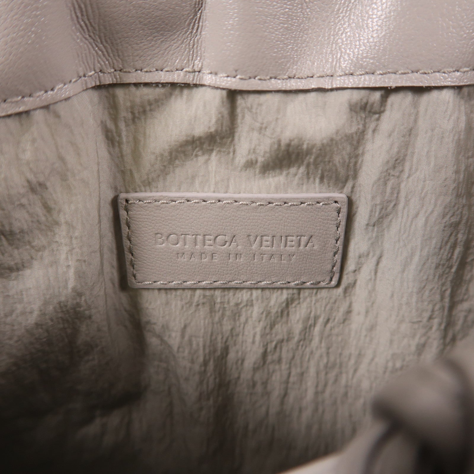 BOTTEGA VENETA 羊皮皮革Shoulder Bag金扣肩背袋灰色