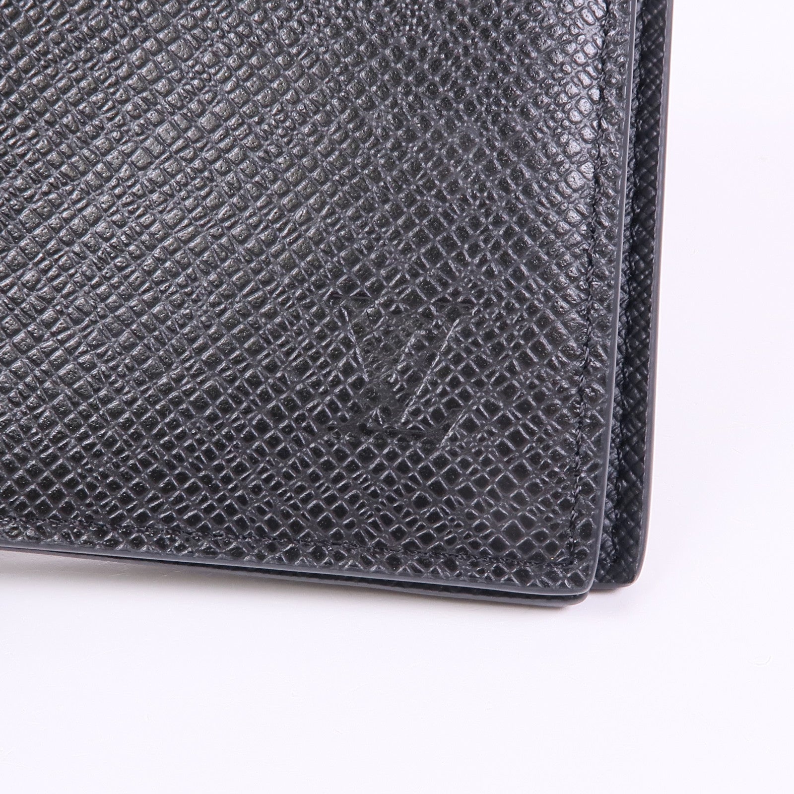 LOUIS VUITTON Taiga Amerigo錢包