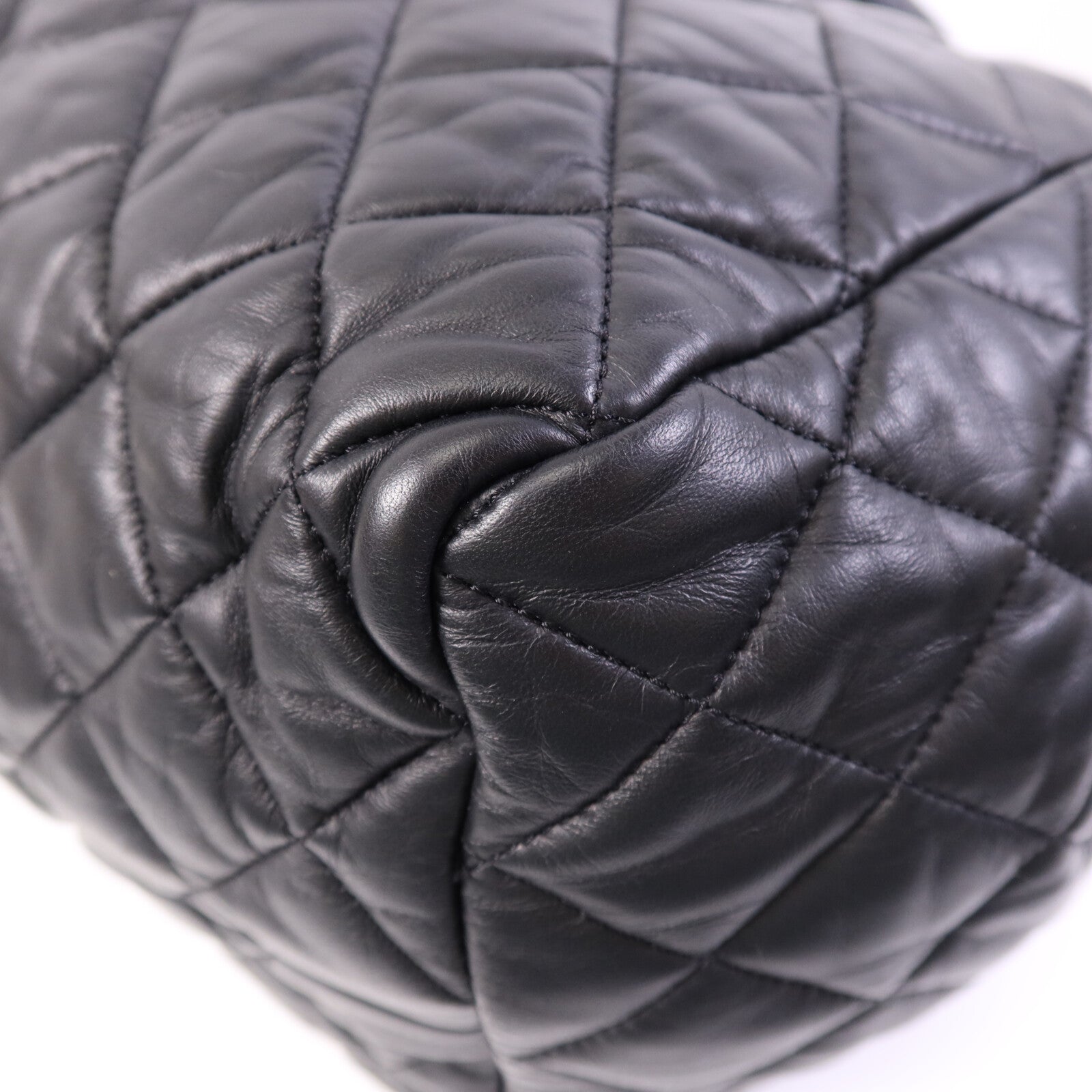 CHANEL 牛皮皮革Coco Cocoon銀扣手挽袋
