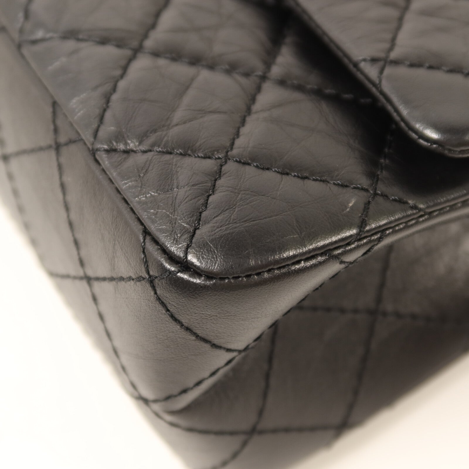 CHANEL 牛皮皮革2.55 Medium金扣鏈帶肩背袋