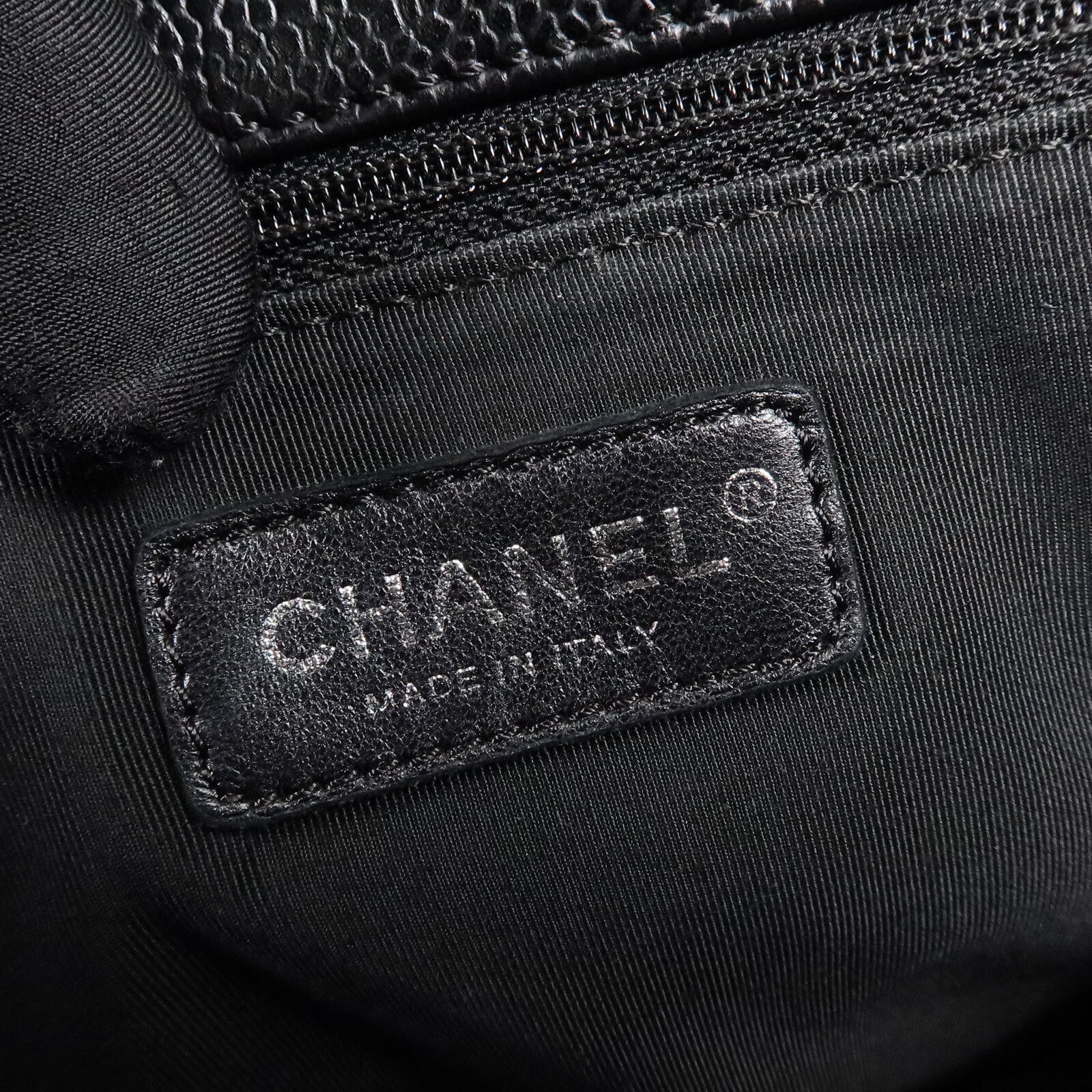 CHANEL 牛皮皮革GST Grand Shopping Tote Bag鏈帶肩背袋