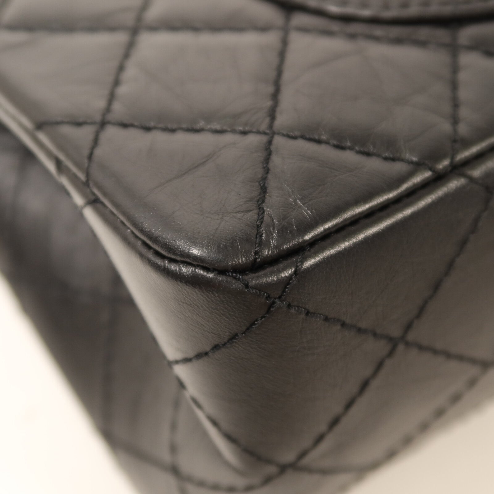 CHANEL 牛皮皮革2.55 Medium金扣鏈帶肩背袋