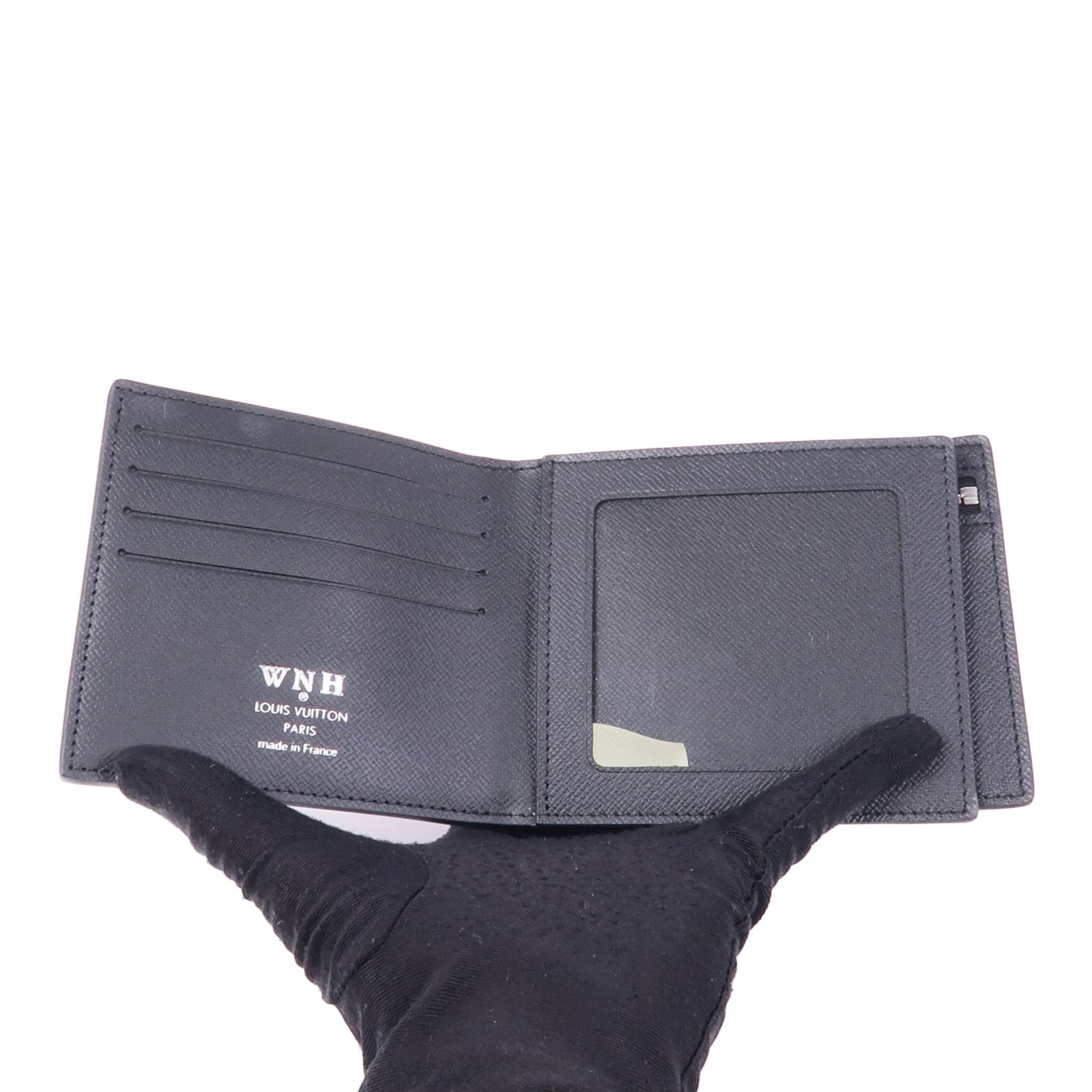 LOUIS VUITTON Taiga Amerigo錢包