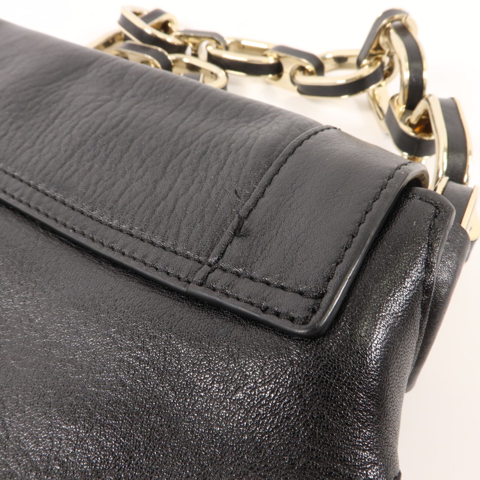 ANYA HINDMARCH 牛皮皮革Chain Shoulder鏈帶肩背袋