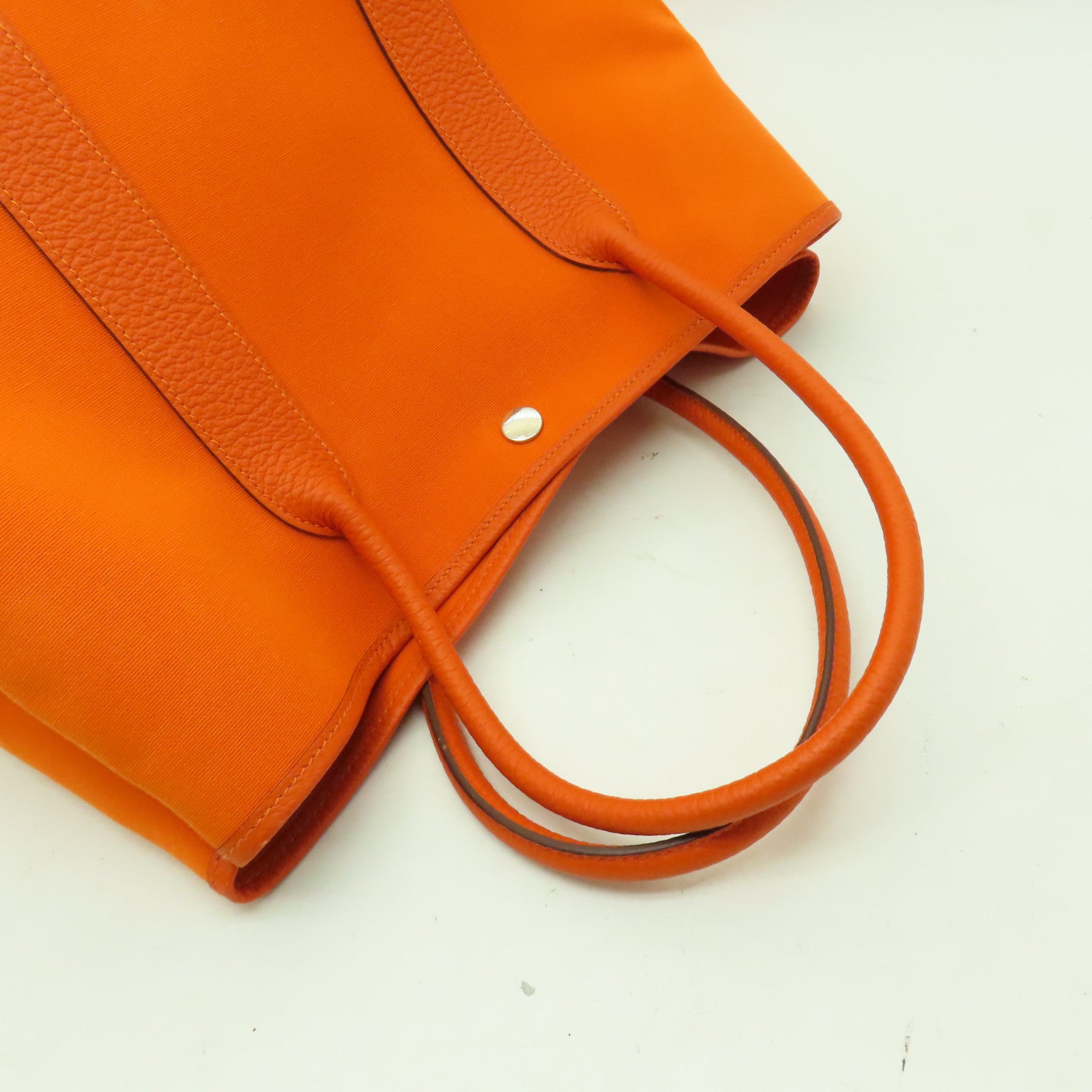 HERMES **【清倉大減價】帆布Garden Party PM銀扣手挽袋橙色