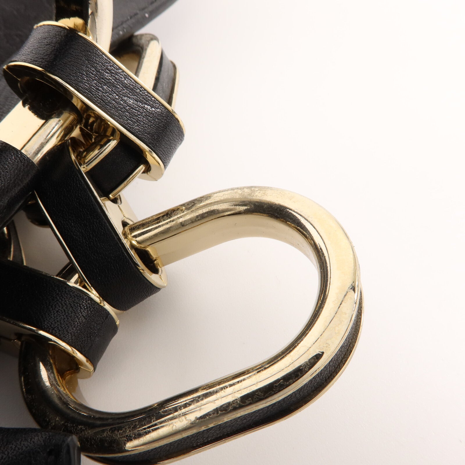 ANYA HINDMARCH 牛皮皮革Chain Shoulder鏈帶肩背袋