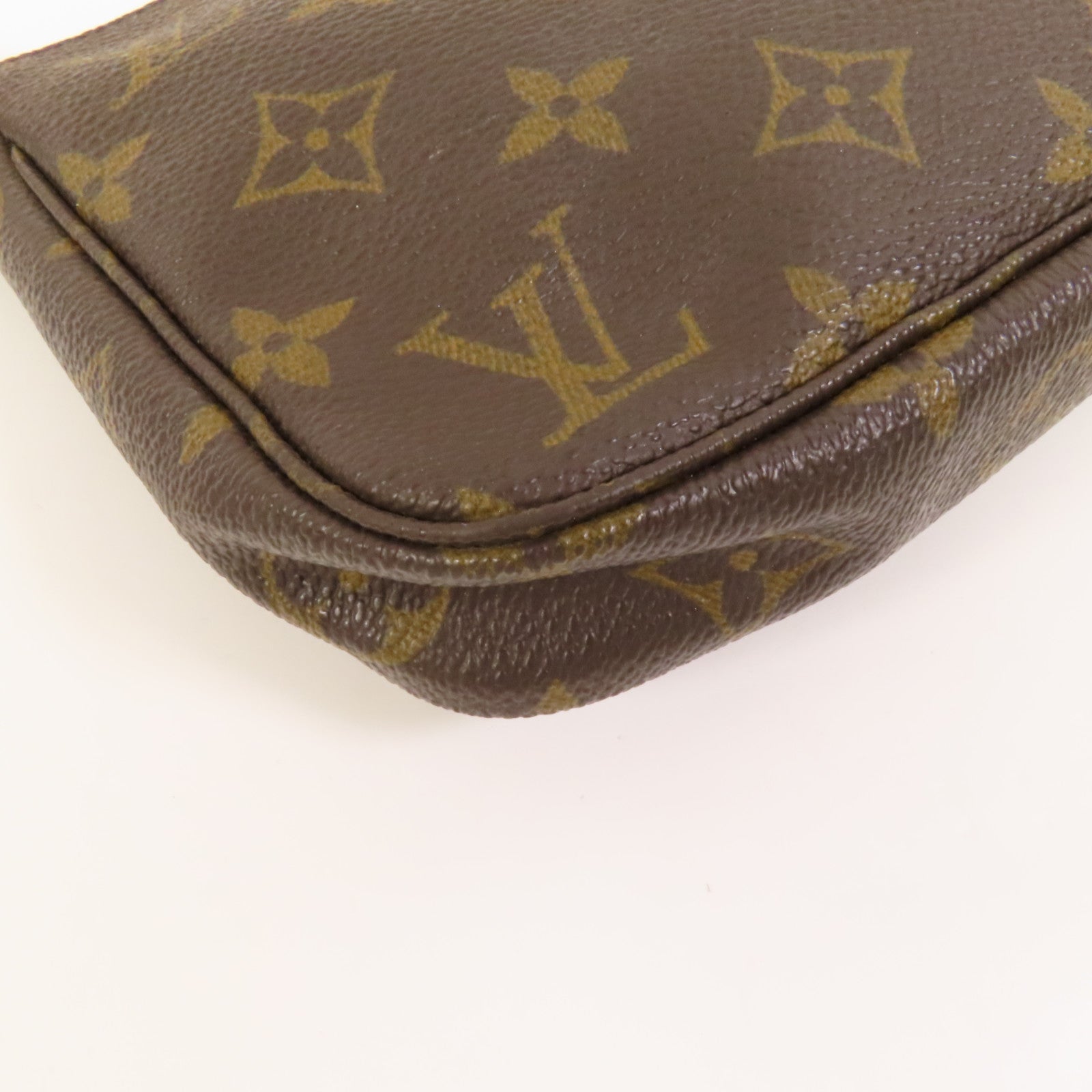 LOUIS VUITTON Monogram Pochette Accessoires金扣手挽袋棕色