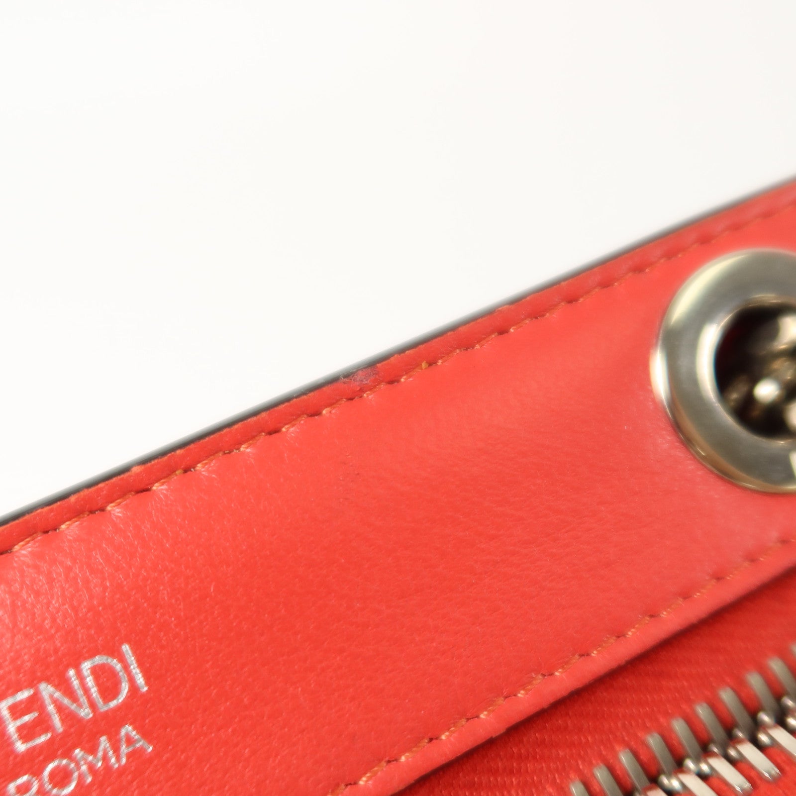 FENDI 牛皮皮革Dotcom Click銀扣鏈帶肩背袋